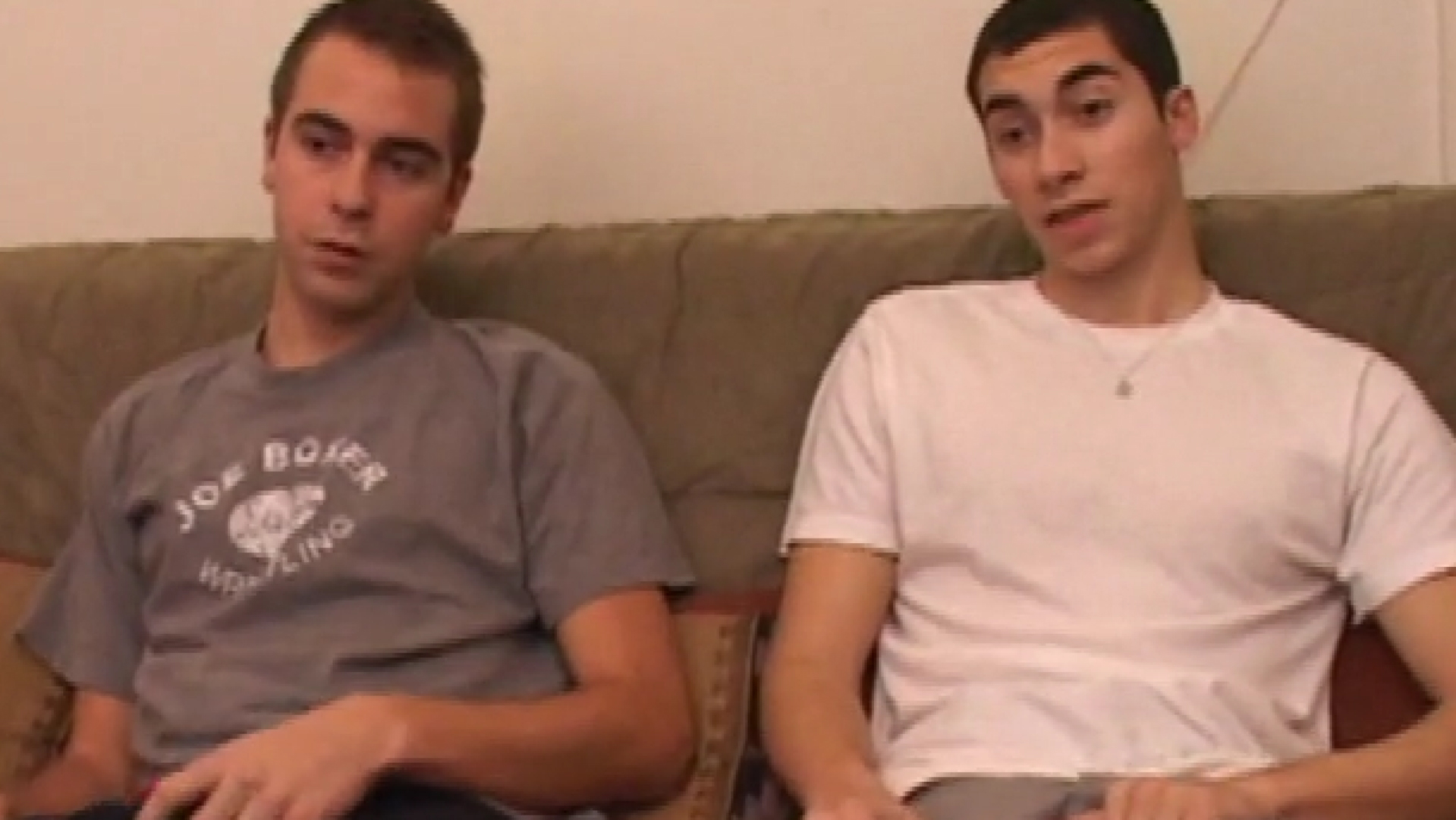 Young Vincenzo and Levi Suck Cock