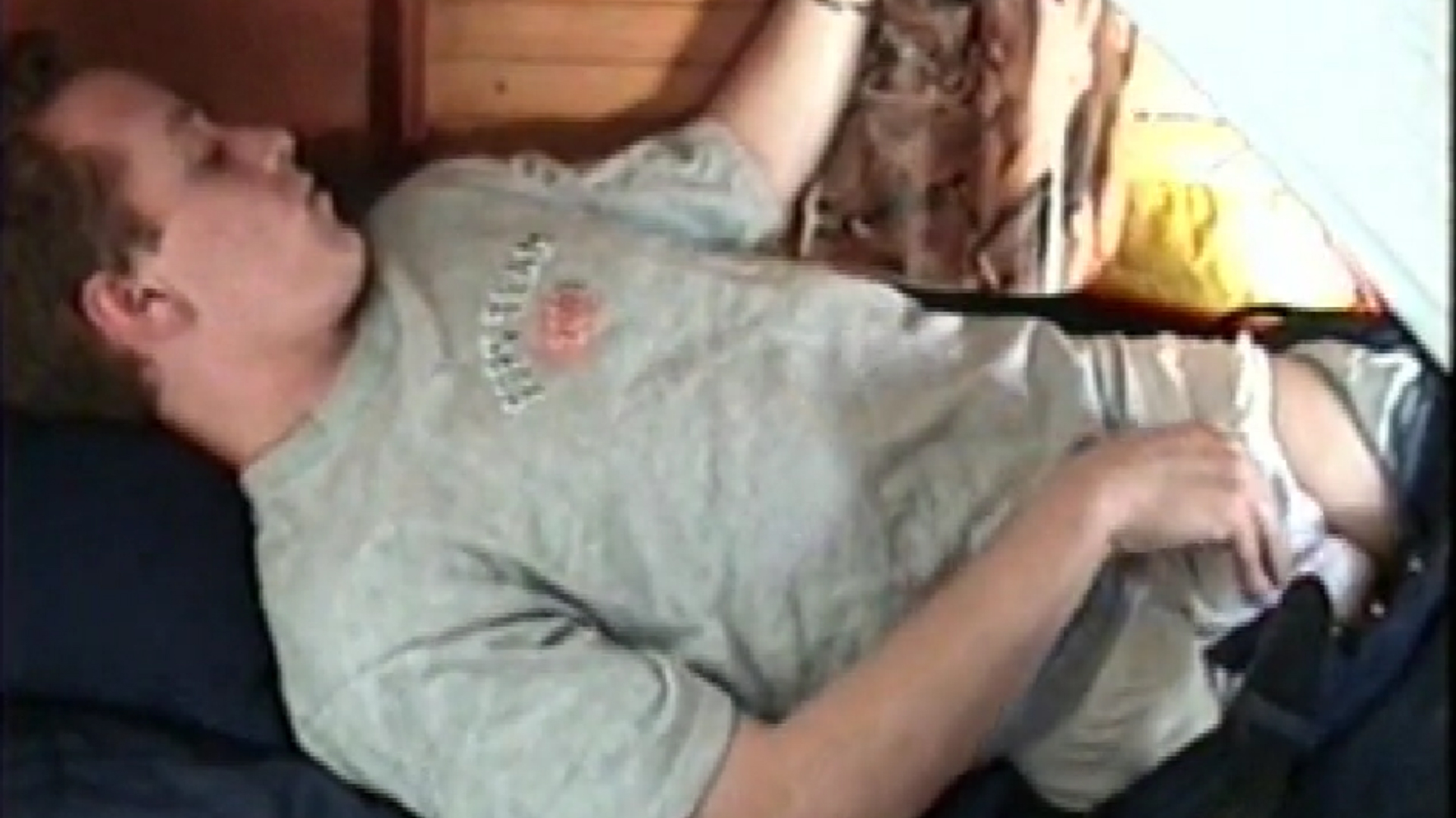 Amateur Calvin Beats Off